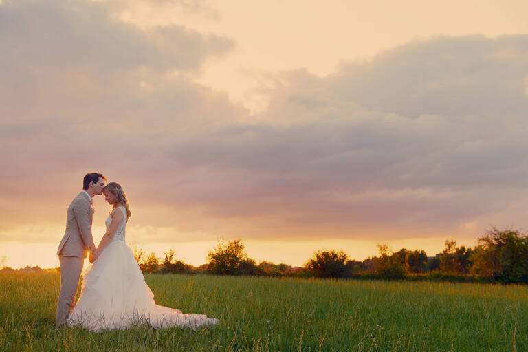 044 Sunset Wedding Picture